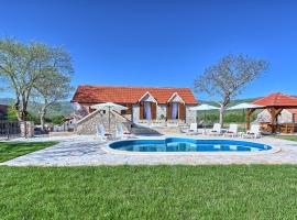 Dalmatia Stone House - heated pool，位于Biorine的乡间豪华旅馆