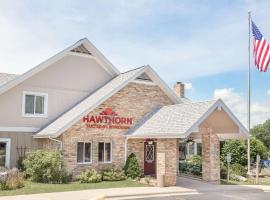 Hawthorn Extended Stay by Wyndham Green Bay，位于绿湾奥斯丁斯特劳贝尔国际机场 - GRB附近的酒店
