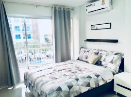 Grandbeach Condo Unite A307，位于罗勇的酒店