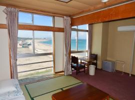 鹤屋酒店，位于Isozaki的酒店