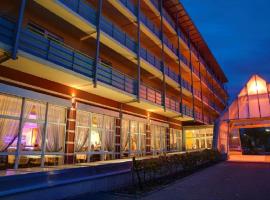 Kurhotel Pyramide Bad Windsheim，位于巴特温茨海姆的酒店