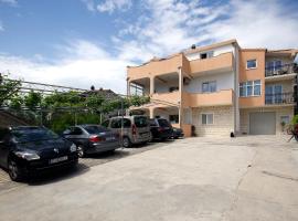 Apartment Ivan，位于Kastel Sucurac的酒店