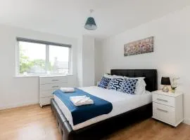 Skyvillion - COZY APARTMENTS in Enfield Town With Free Parking & Wifi