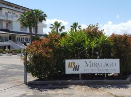 Miralago，位于斯佩隆加的带按摩浴缸的酒店