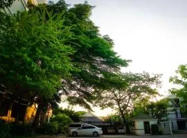 博纳楠班公寓