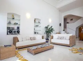 Villa dei Limoni con terrazza e discesa a mare