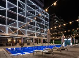 Nyota Hotel & Conference Center，位于马马亚的带泳池的酒店