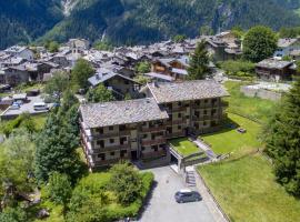 Appartamento in stile alpino a Courmayeur，位于韦朗的酒店