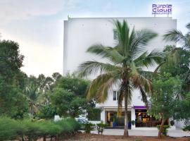 Purple Cloud Hotel，位于德瓦纳哈利-班加罗尔Kempegowda International Airport - BLR附近的酒店