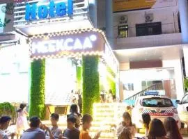 Khách sạn Hồ Gươm