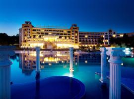 Duni Marina Beach Hotel - All Inclusive，位于索佐波尔的酒店