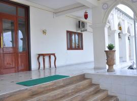 Hotel SunShine Palace，位于Chotila的酒店