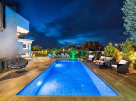 Aphrodite Luxury Villa Hersonissos，位于赫索尼索斯的高尔夫酒店