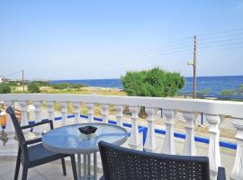 Loukas Beach Rooms，位于吉奥塔略的酒店