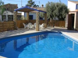 Casa Rural La Noria，位于La Escucha的酒店