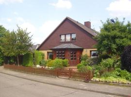 Komfort-Ferienwohnung-BURCK-97-qm-3-Schlafzimmer-2-WC，位于万肯多夫的酒店