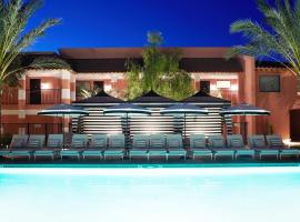 金沙温泉酒店 ，位于印第安维尔斯Saks Fifth Avenue Palm Desert附近的酒店