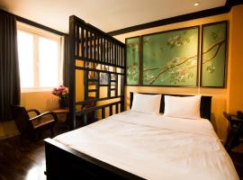 Ipeace Hotel - Bùi Viện Walking Street，位于胡志明市Pham Ngu Lao的酒店