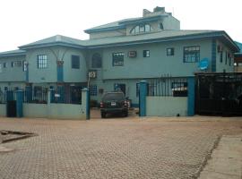 Jam-Bed Hotel and Suites，位于Pakoto的酒店
