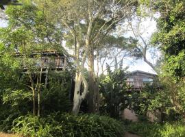 Treehouse Cottage，位于克拉格斯Monkeyland Primate Sanctuary附近的酒店