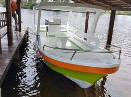 select hotel，位于阿西尼的酒店