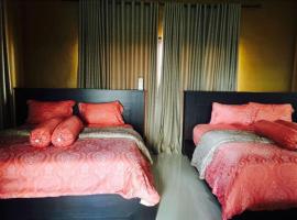 Hotel Wisata Beach，位于Mandati的酒店