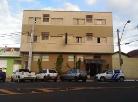 Hotel Cristal，位于巴拉博尼塔的酒店