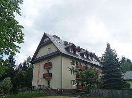 Hotel Harnaś，位于科尔别卢夫的酒店