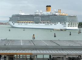 Redil，位于Brăneşti的酒店