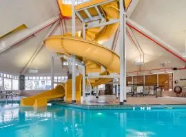 Pocaterra Inn & Waterslide