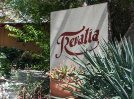 Trevalia Accommodation，位于Penwortham的酒店