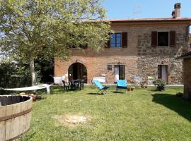 Podere Alberello，位于托里塔迪谢纳的酒店