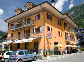 阿法塔卡梅尔卡法托里尼旅馆，位于巴切诺的酒店