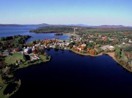 Rangeley Saddleback Inn，位于兰奇利马背山附近的酒店