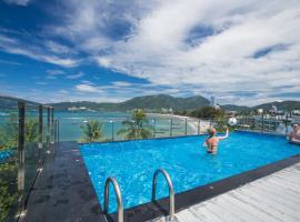 Patong Signature Boutique Hotel，位于芭东海滩的酒店