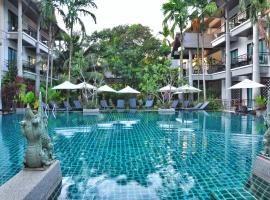 Navatara Phuket Resort，位于拉威海滩的酒店