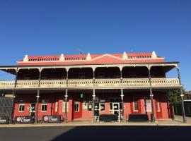 Tumut Star Hotel，位于蒂默特的酒店