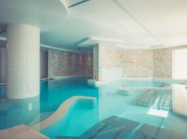 特拉塞斯埃兹Spa中心酒店，位于艾日的酒店