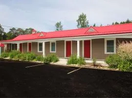 Mackinac Lake Trail Motel