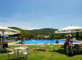 丽都野营村度假酒店，位于博尔塞纳的度假园