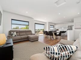 Rosewater Townhouses Dromana，位于德罗马纳的酒店