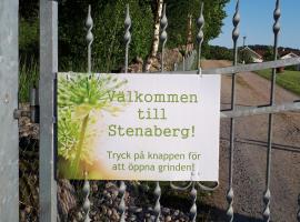 Stenaberg，位于孔斯巴卡Forsgården Golf Club附近的酒店