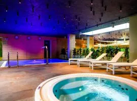 金郁金香扎科帕公寓酒店