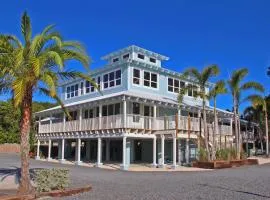 Dolphin Point Villas