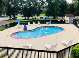 萨凡纳城6号汽车旅馆，位于萨凡纳的酒店