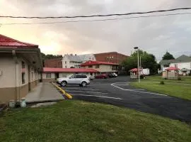 Ellijay Inn - Downtown Ellijay