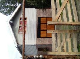 Hostel Cervecería Motoco，位于普埃洛湖的酒店