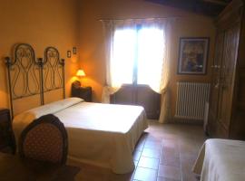 Cortebella B&B Rimini，位于Vergiano的带停车场的酒店