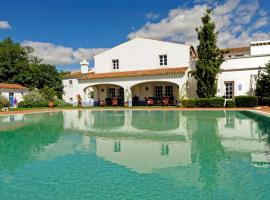 蒙大罗萨达乡村酒店，位于埃斯特雷莫斯的酒店