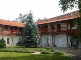 格林俱乐部乡村民宿，位于Tursko的乡村别墅